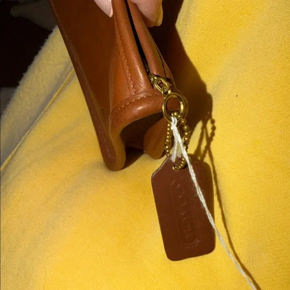 Coach vintage Saddle Brown Leather Zip Pouch Wallet very supple leather - Picture 4 of 16